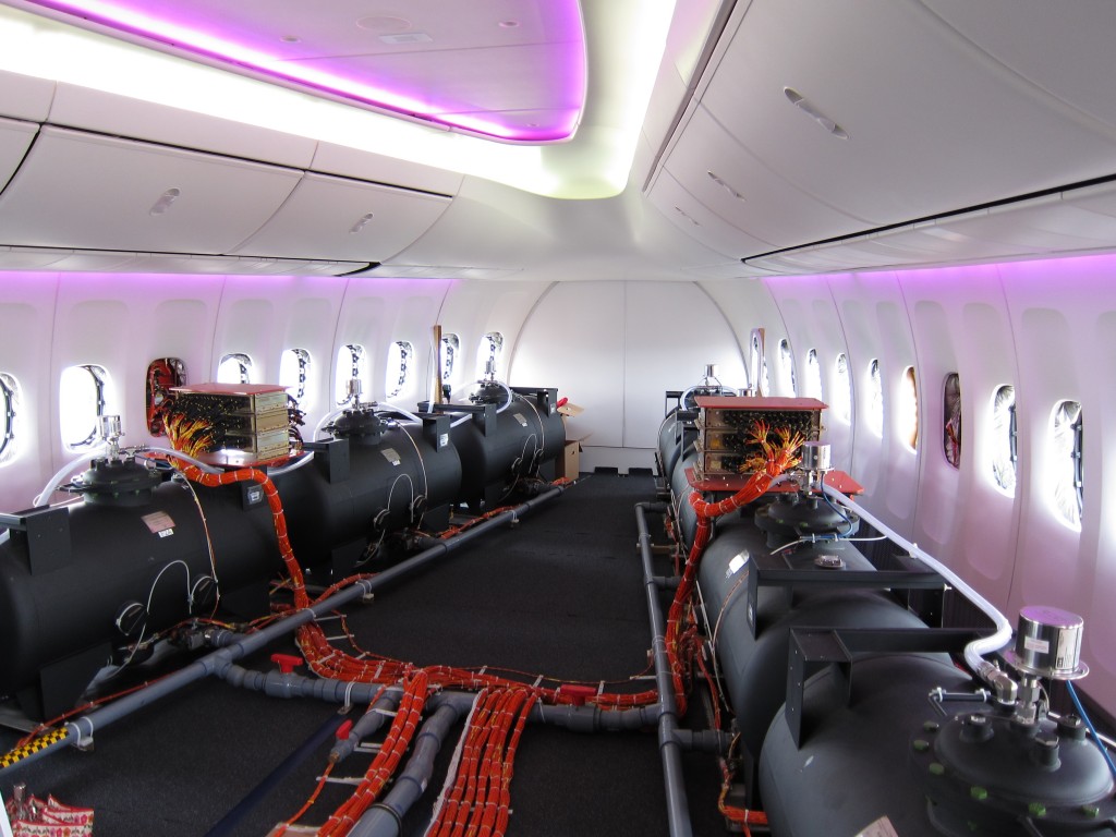 Cabin_nose_section_of_747-8I_prototype