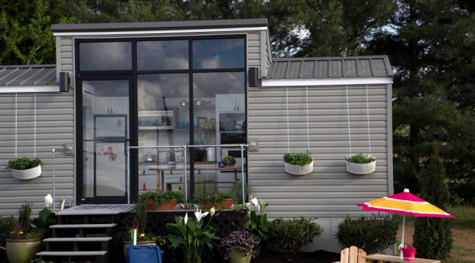 Awesome Tiny House A Family Can Live In